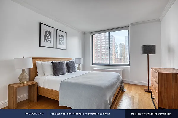 Rented by The Blueground | media 64