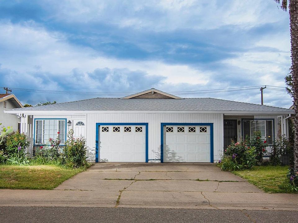 1st image of 10160-10158 De Soto Way