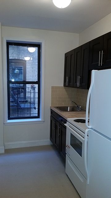 1st image of 220 E 18th St APT 2B