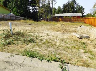 L 8000 Forest Pkwy, Waldport, OR 97394
