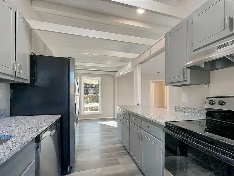 2809 Lamroc Rd — Photo 13