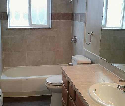 2nd image of 1139 York St APT 301