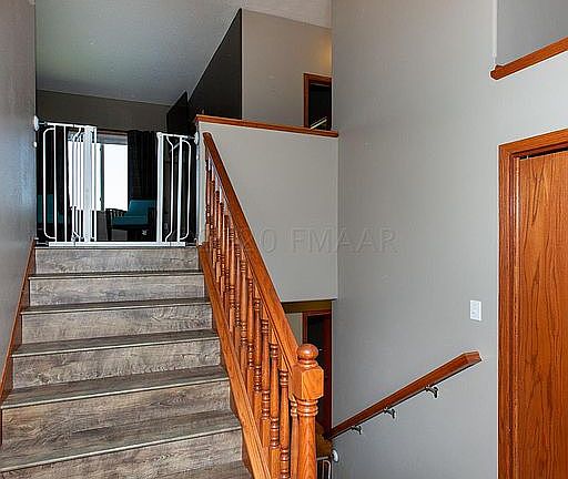 4th image of 1542 41st Ave S