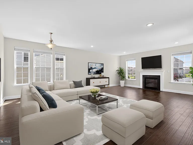 2707 Henry Moore Ln — Photo 9