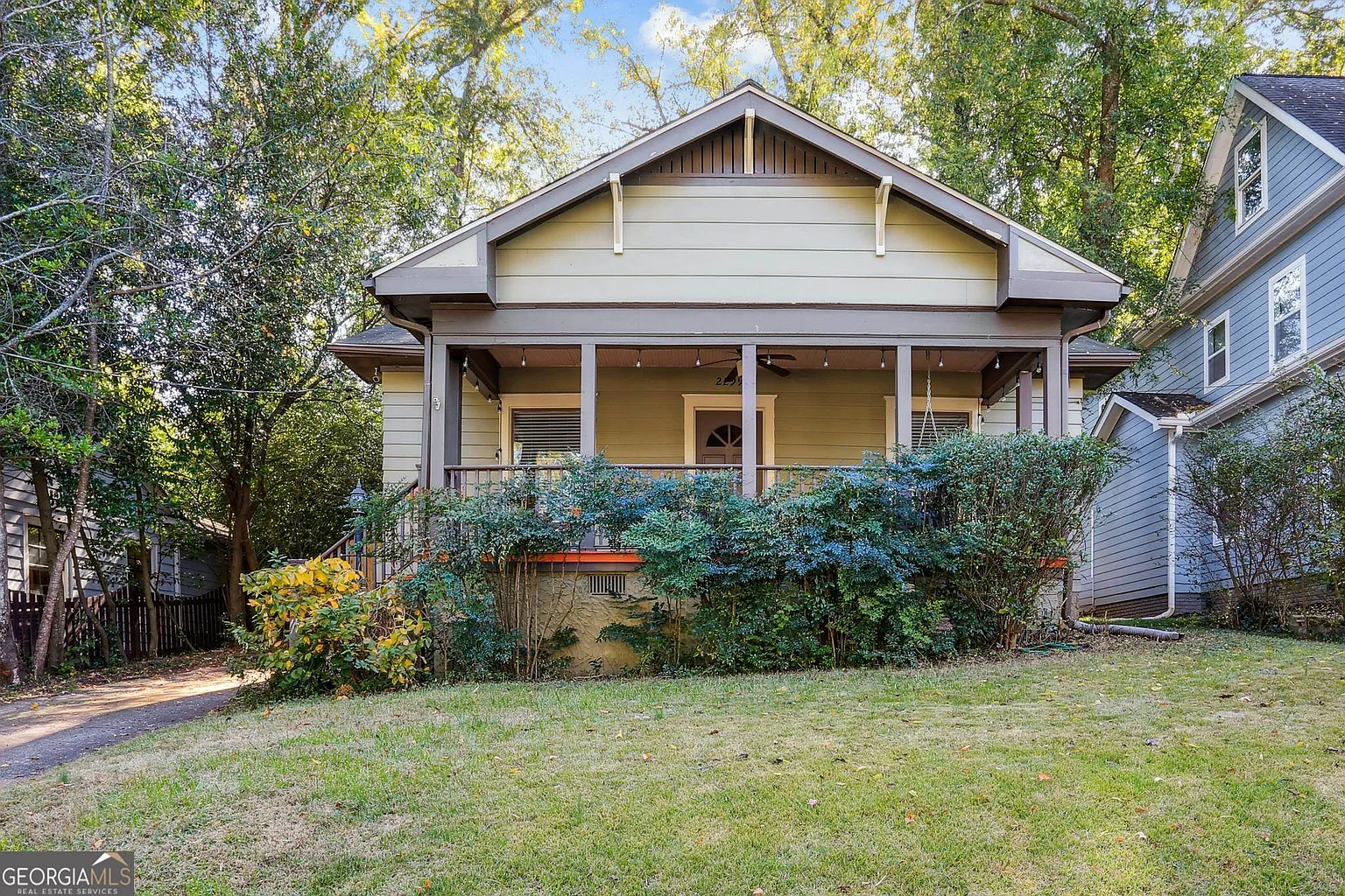 2299 Sutton St SE photo 1