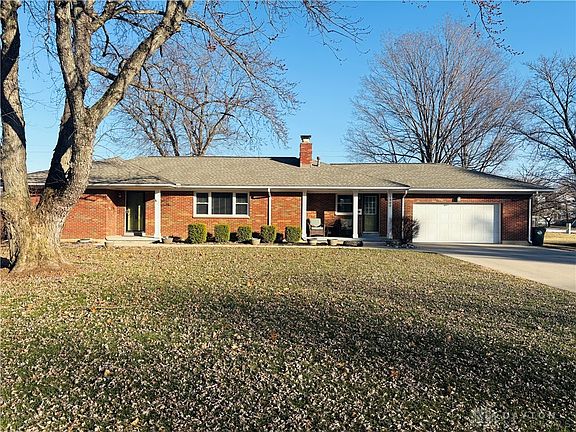 2nd image of 1900 N Belleview Dr