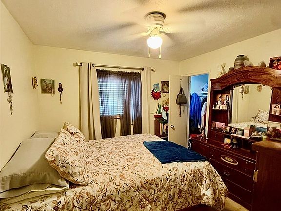 4th image of 25541 Jade Rd