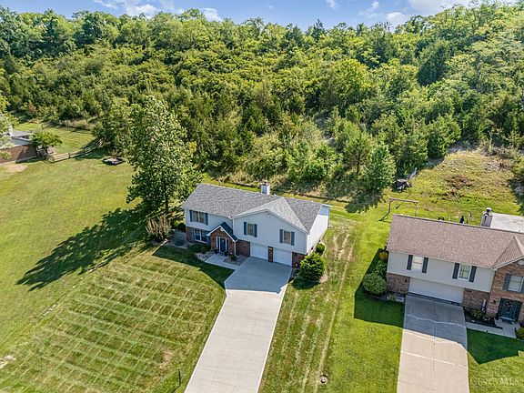 2nd image of 18632 Whispering Woods Dr