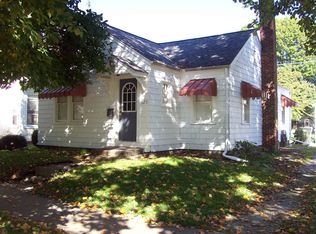 525 S Market St, Winamac, IN
