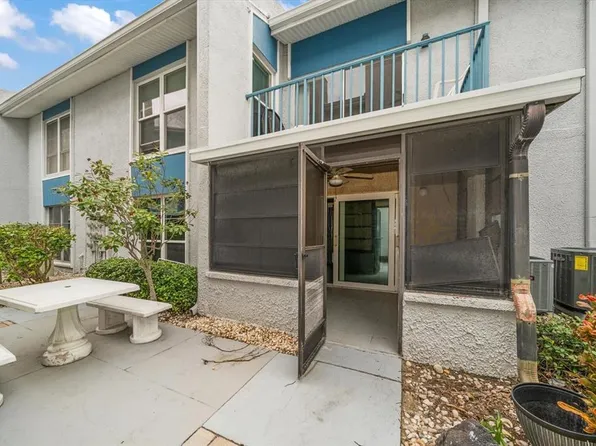380 Medallion Blvd APT B, Madeira Beach, FL 33708