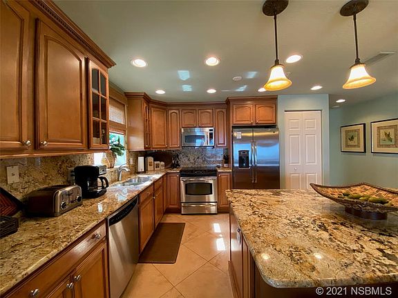 5th image of 701 N Atlantic Ave APT 301