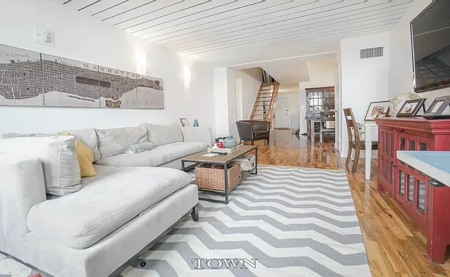 Rented by Town Residential | media 15