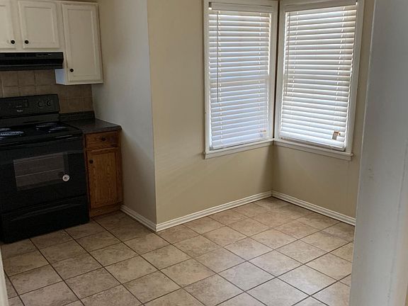 5th image of 1317 S La Salle Dr