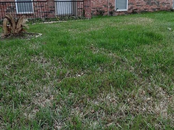15414 W Hampton Cir