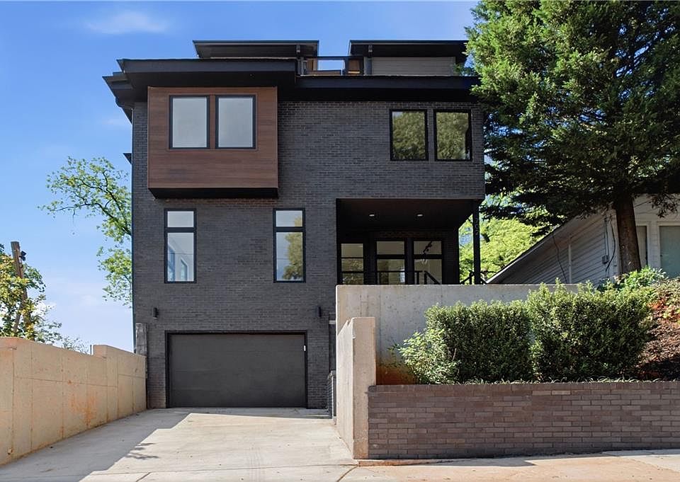 1st image of 702 Foundry St NW