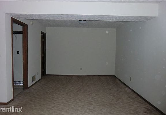 Ashwood 108 Finished Downstairs Family Room (2)