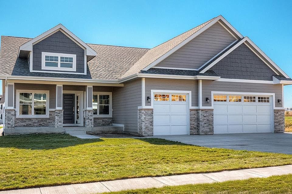 Exterior Street view