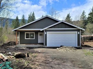 8429 Golden Valley Dr, Maple Falls, WA