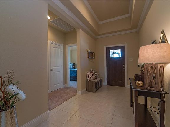 5th image of 5718 Begonia Dr