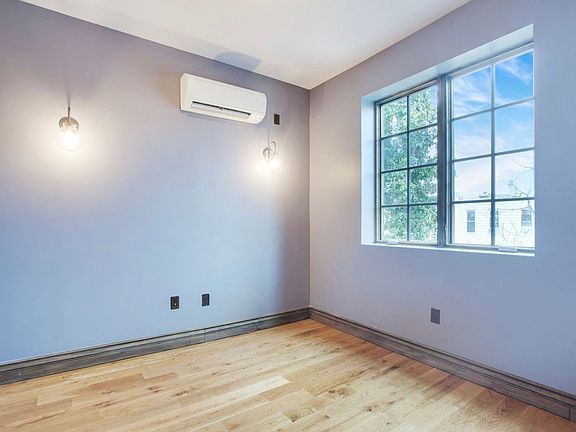 3rd image of 254 Palmetto St #B