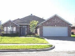 7706 Rochester Ln, Arlington, TX 76002