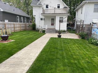 2016 13th St, Moline, IL 61265