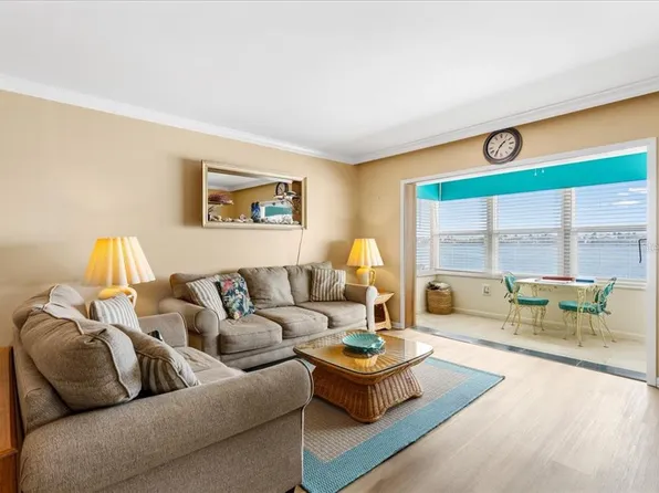 5020 Brittany Dr S APT 118, Saint Petersburg, FL 33715