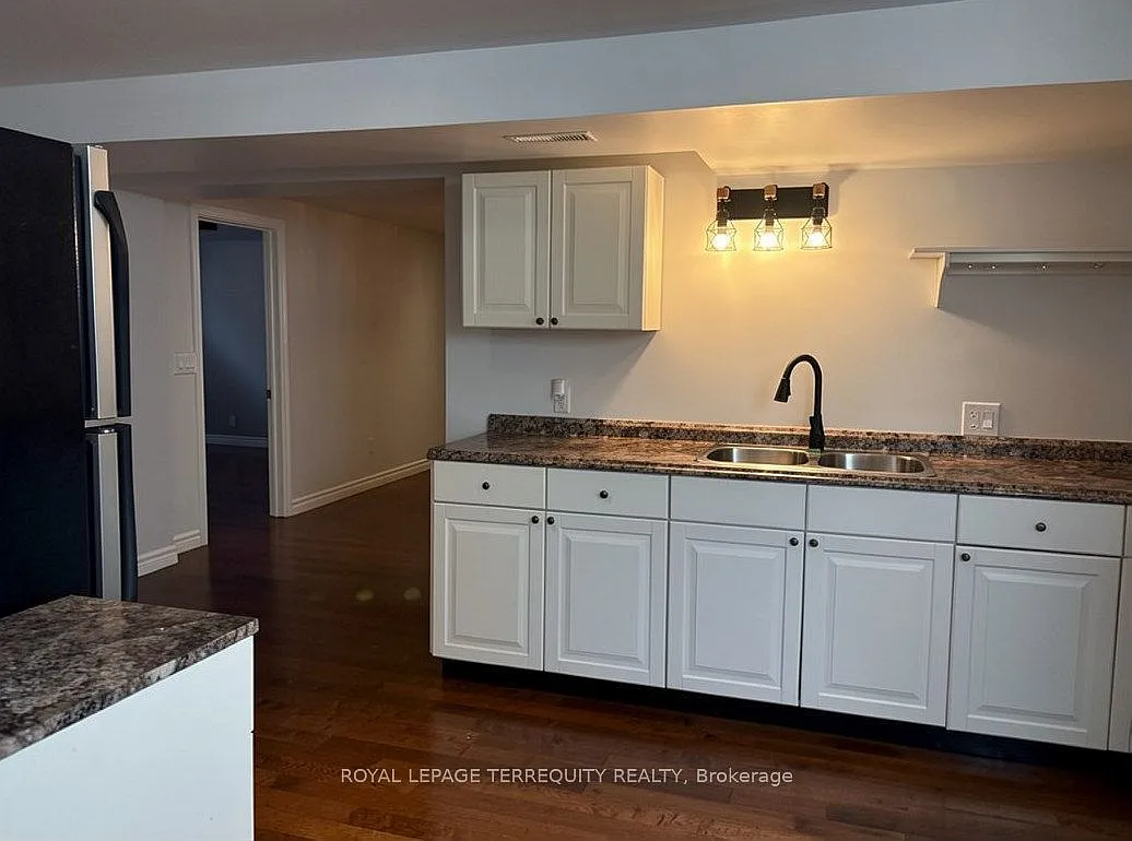 2 bed, $2,300 — Photo 4