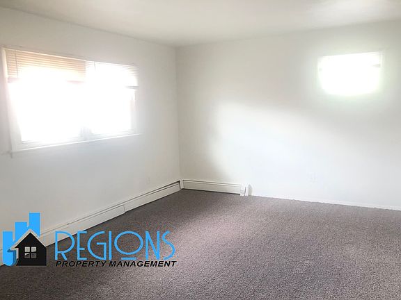 5th image of 822 E Washington St #3S