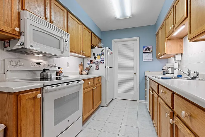 5548 Spring Brook Rd #5548 — Photo 3