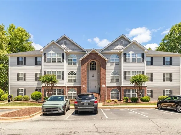 3694 Cotswold Ave Unit 1D, Greensboro, NC 27410