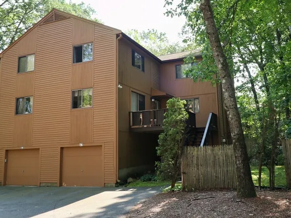 126 Mountain Gate Rd #126, Ashland, MA 01721