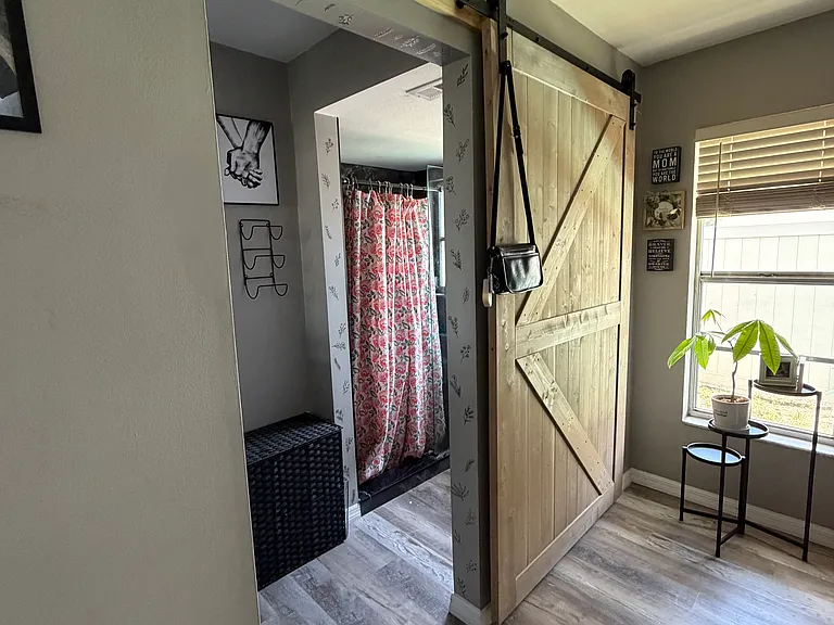 819 Pebblewood Dr — Photo 24