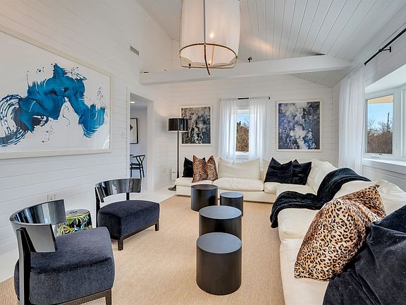 5th image of 569 New England Rd