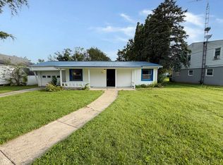 306 E South St, Centerville, IN 47330