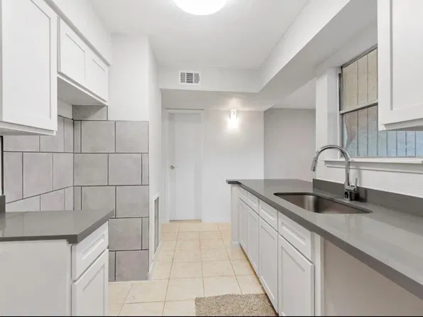 17230 Imperial Valley Dr APT 26, Houston, TX 77060