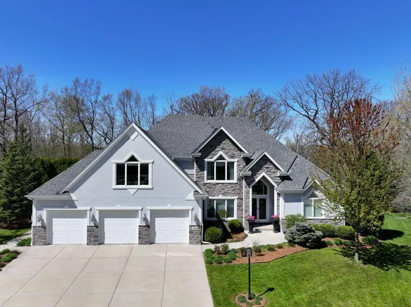 5910 South Conservancy DRIVE, New Berlin, WI 53151