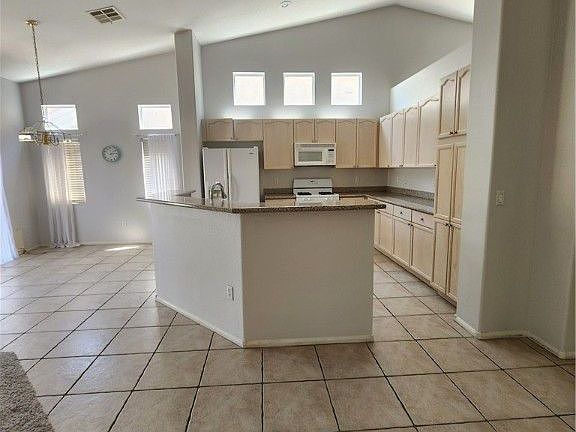 4th image of 5042 Orchid Springs St