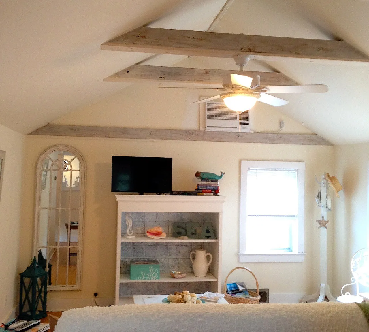 Awesome, Private, Westhampton Cottage on Cul De Sac. — Photo 4