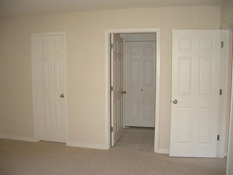 3850 Paseo Del Prado #20 — Photo 4