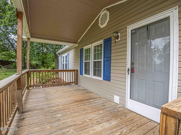 5th image of 8411 Bowman Hollow Rd