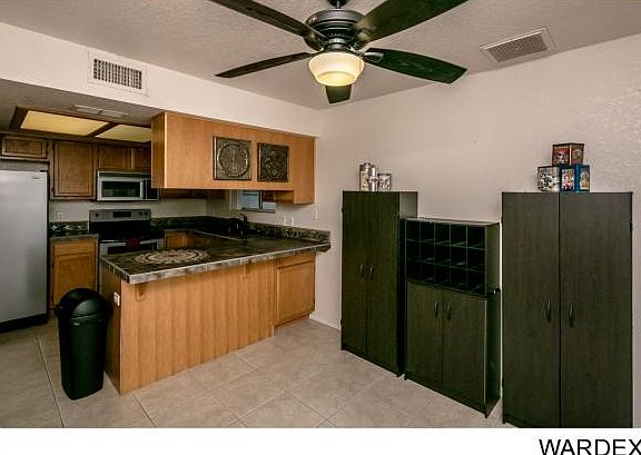 2nd image of 1550 Sandy Dr