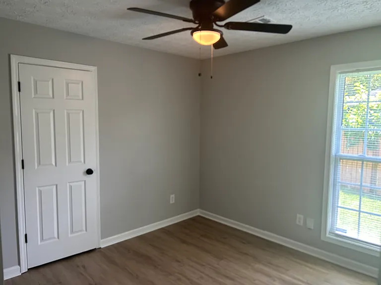 7001 Hunter Hill Ct — Photo 11