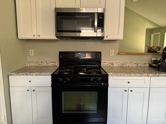 5th image of 5206 Pond Lk