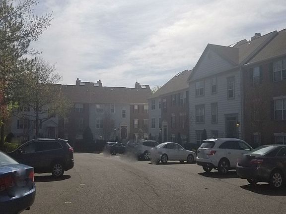 5th image of 12111 Greenway Ct APT 302