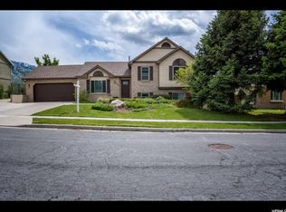 1730 E Edgecliff Dr, Sandy, UT 84092