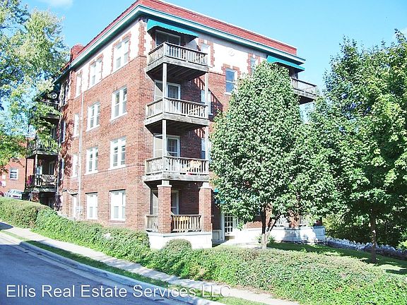 3rd image of 1500 W 37th St APT 15