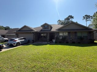 6023 Trestle St, Crestview, FL 32536