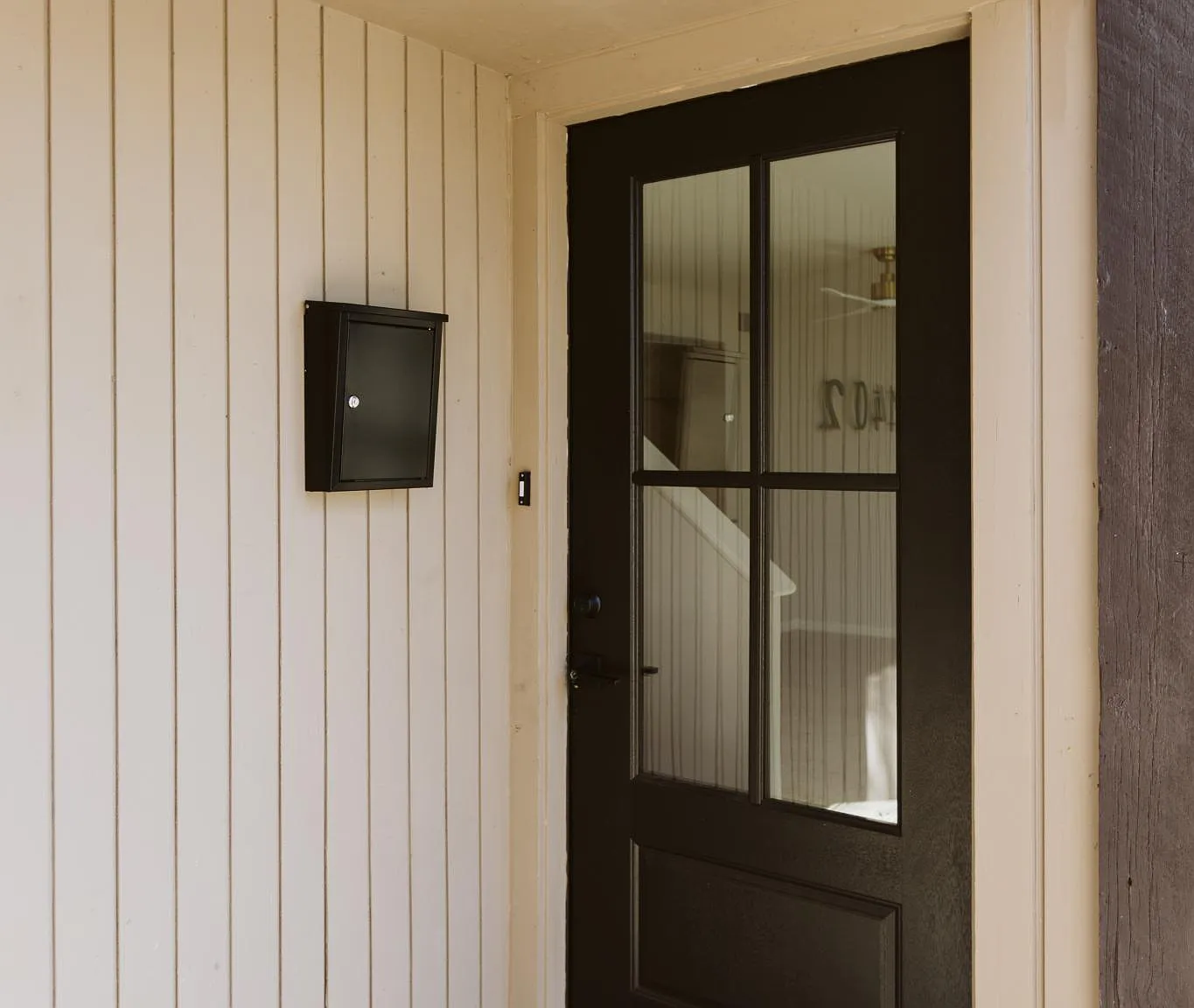 2 bed, 1.5 bath, 950 sqft, $1,600 — Photo 2