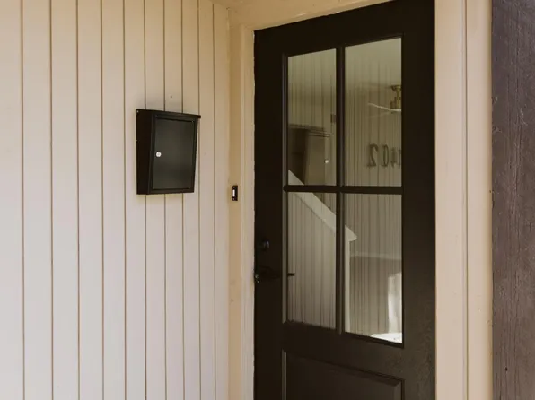 1402 Fairfield Dr #B, Austin, TX 78758